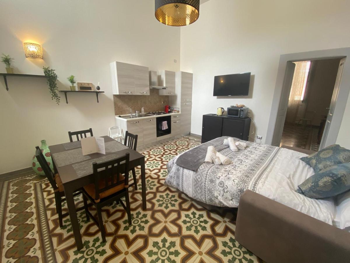 La Casa Di Nonna Titina Apartment Lecce Exterior foto
